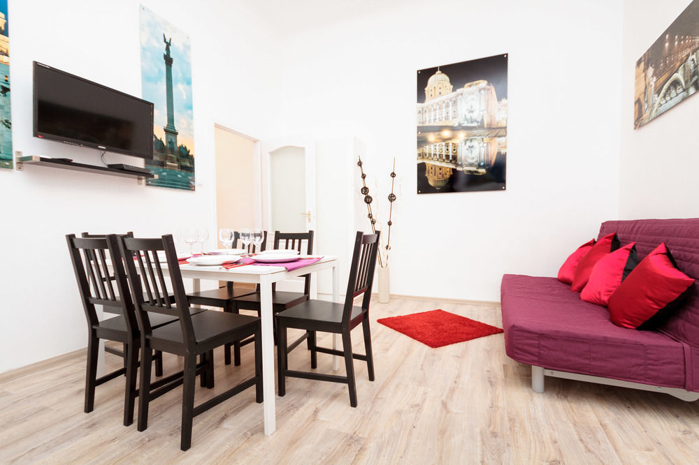 Like Home - City Center - Style Apartment Budapeşte Dış mekan fotoğraf