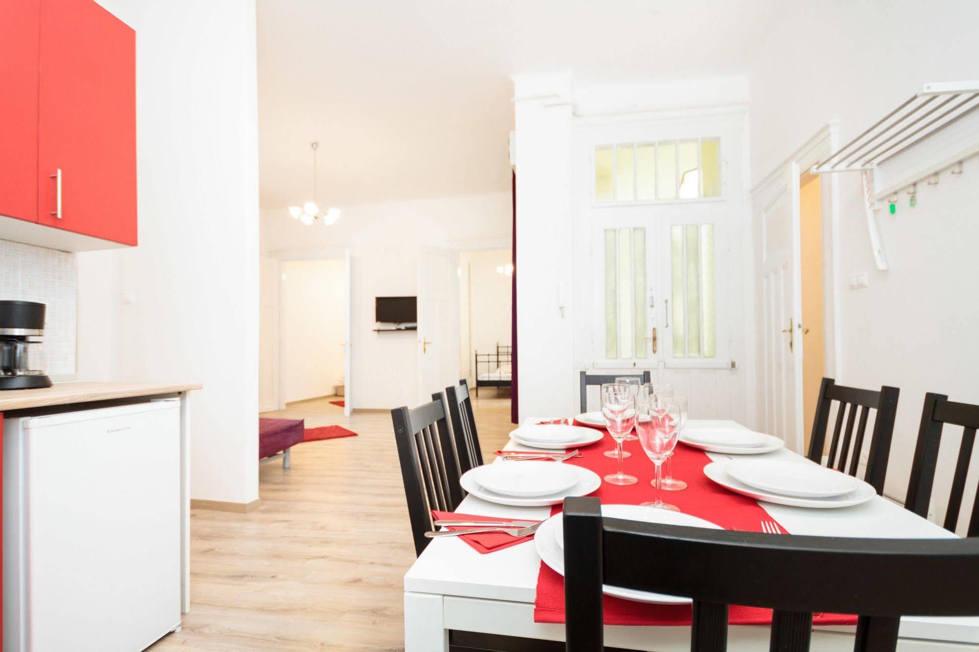 Like Home - City Center - Style Apartment Budapeşte Dış mekan fotoğraf