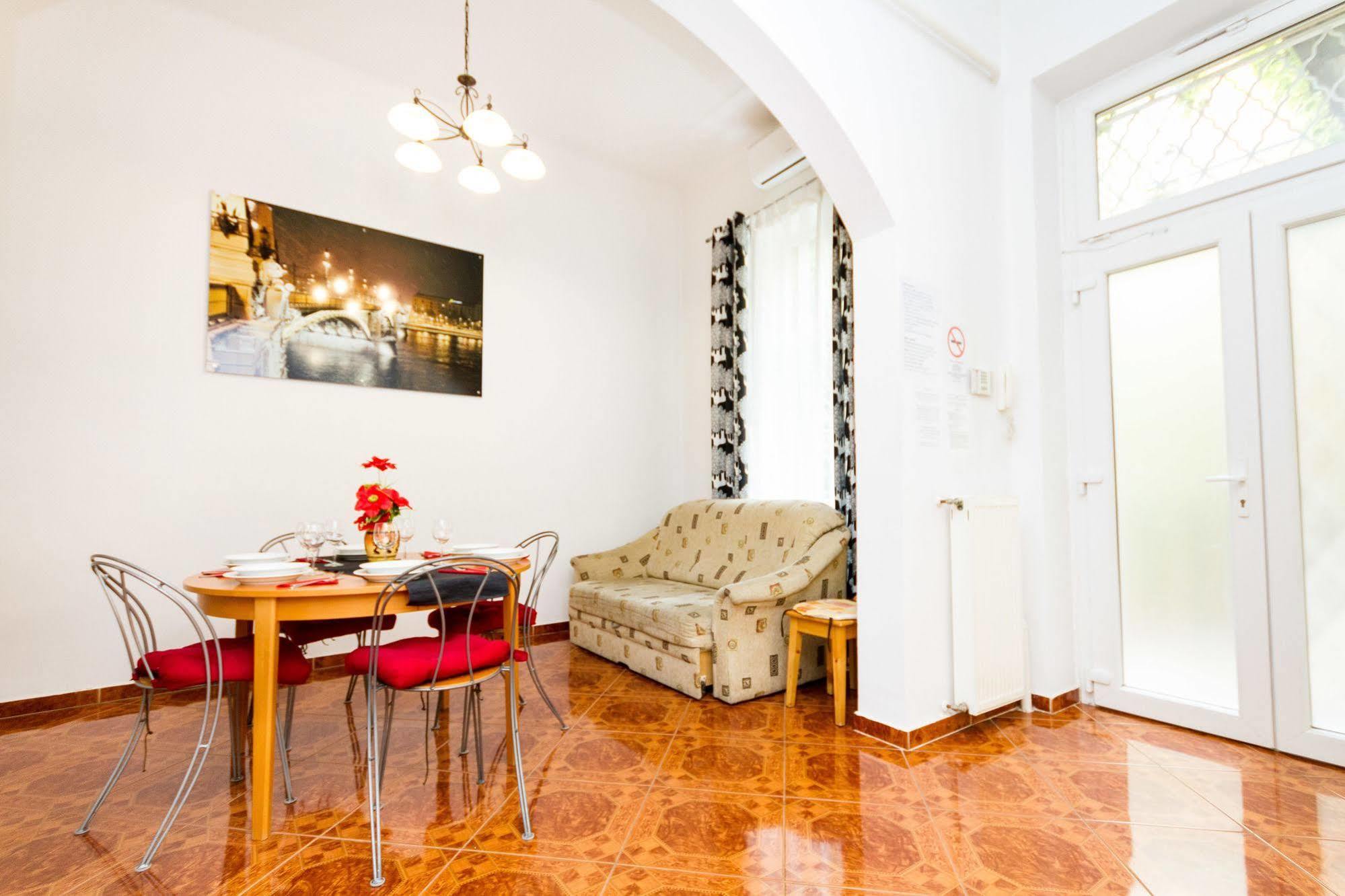 Like Home - City Center - Style Apartment Budapeşte Dış mekan fotoğraf