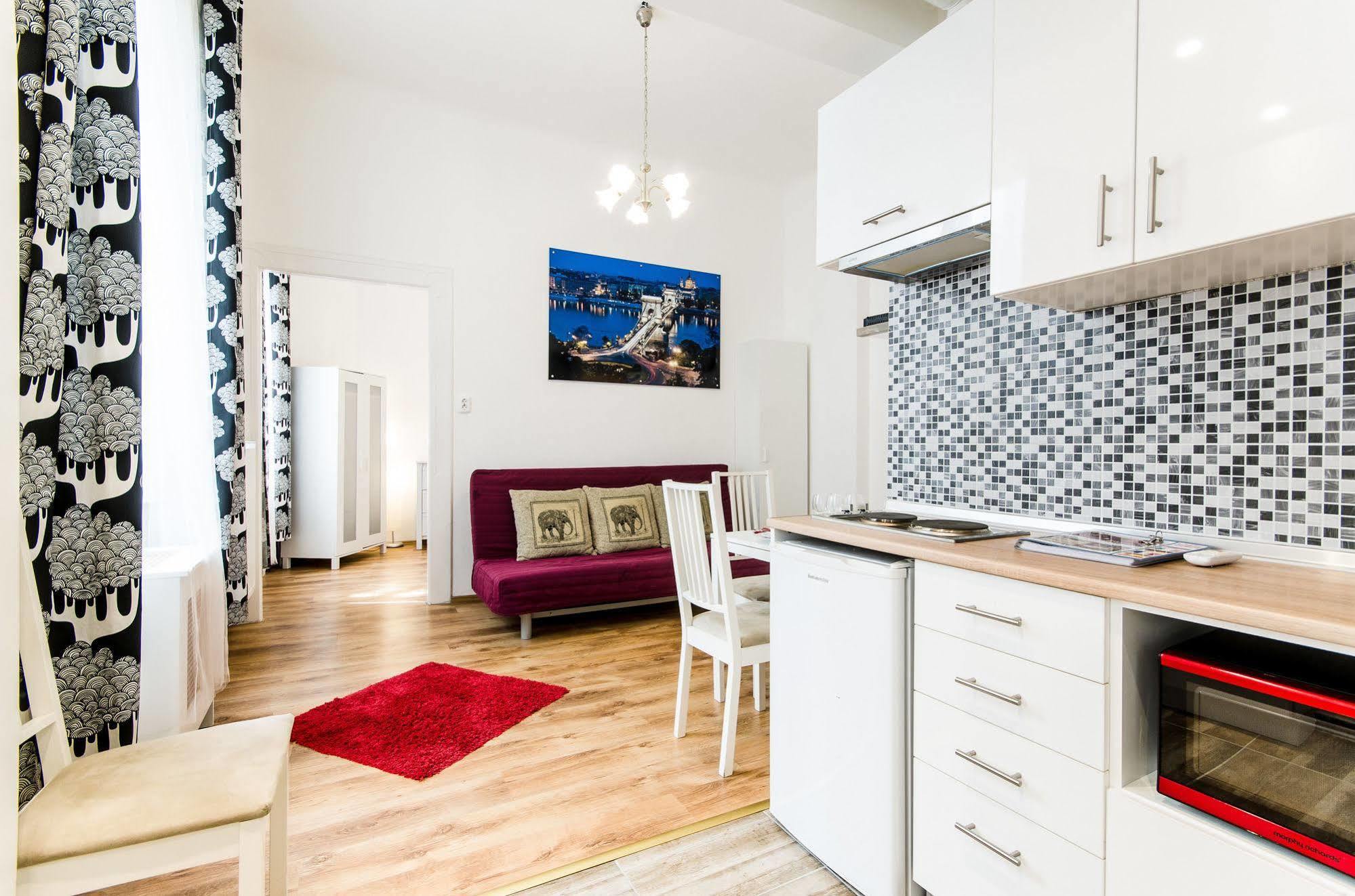 Like Home - City Center - Style Apartment Budapeşte Dış mekan fotoğraf